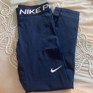 Nike pro women’s leggings NEW